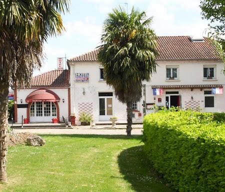 Auberge De Lamagistère Exteriör bild