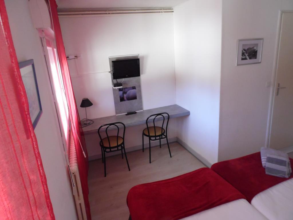 Auberge De Lamagistère Exteriör bild